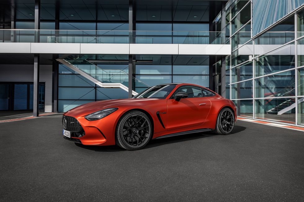 مرسيدس-AMG-GT-63-SE-من-الخارج
